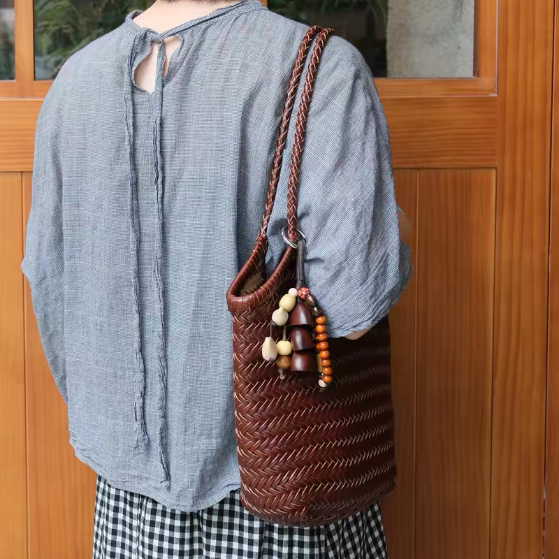 Handgeweven lederen draagtasse - Luxury Bags Of 2026 recensie en prijs