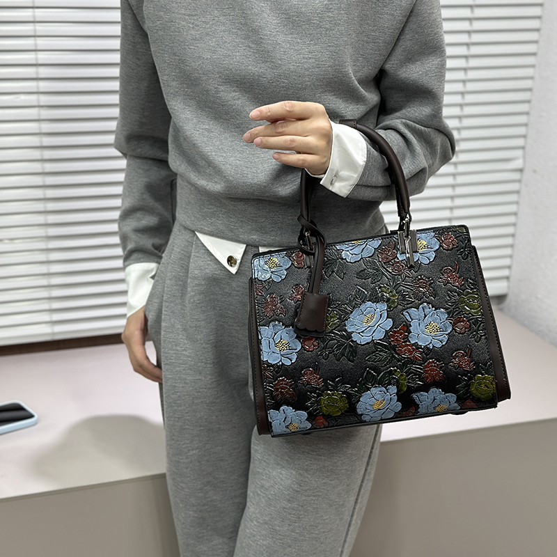 Vintage 3D reliëf bloemen tas  - Quiet Luxury Bags Tote recensie en prijs